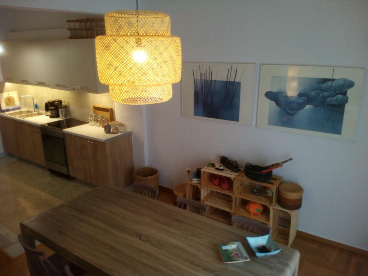 Athens Downtown Boho Apartment 1 Min From Metro Luaran gambar