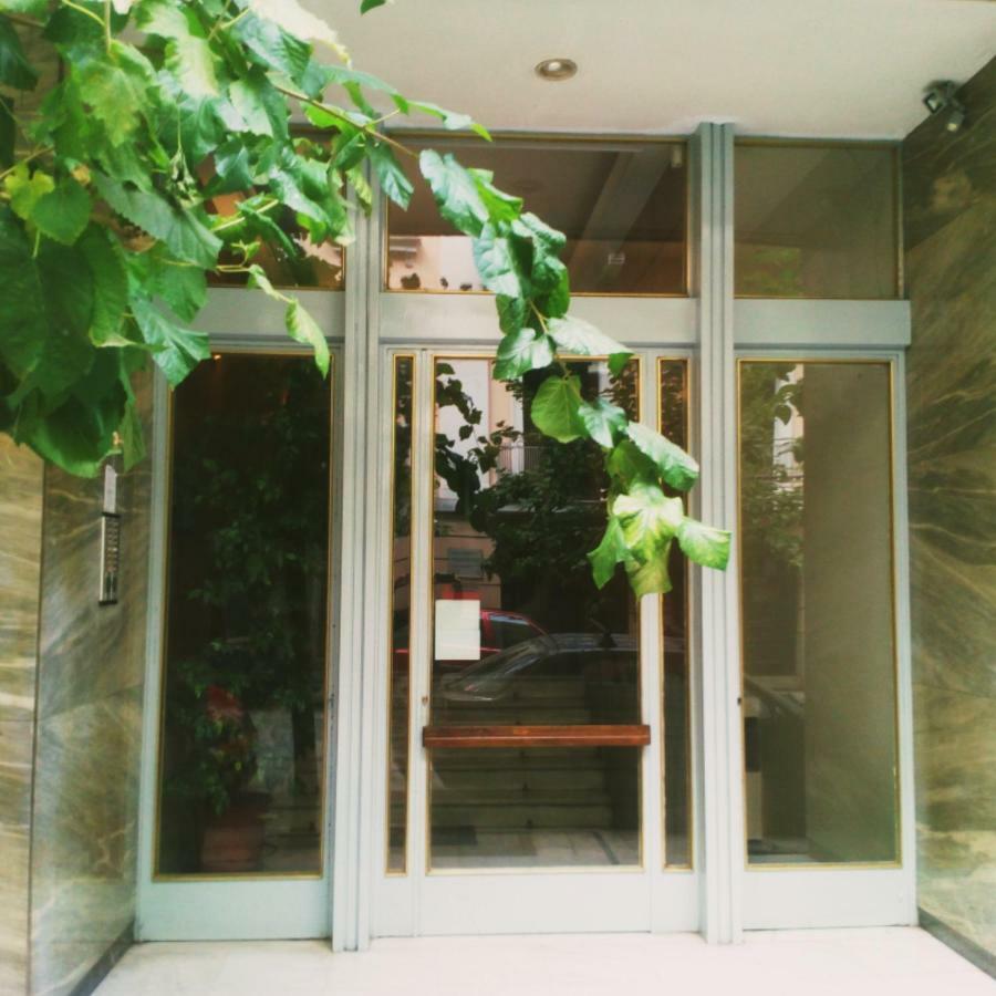 Athens Downtown Boho Apartment 1 Min From Metro Luaran gambar
