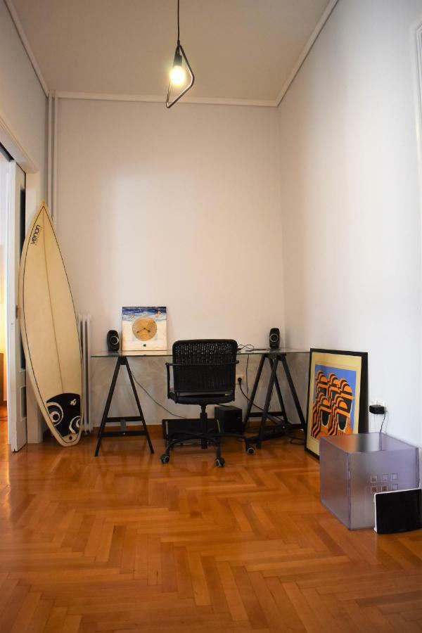 Athens Downtown Boho Apartment 1 Min From Metro Luaran gambar